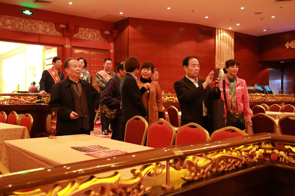 省市勞模同迎五一共賞《大唐女皇》(圖10) 省市勞模同迎五一共賞《大唐女皇》(圖10)